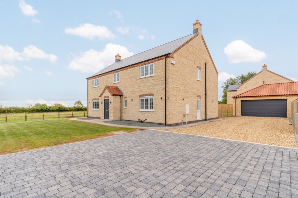 Maple House (Plot 2), 